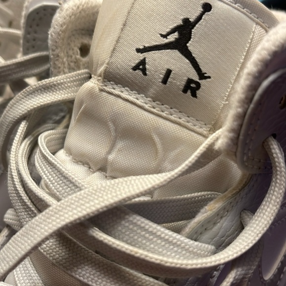 Jordan 1 Mid Gray Camo Size 6Y Nike - Picture 3 of 5